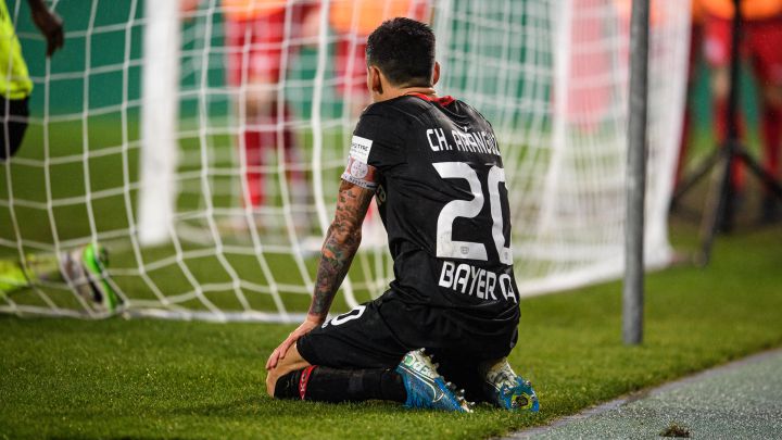 Equipo de cuarta división elimina al Bayer de Aránguiz en la Copa de Alemania