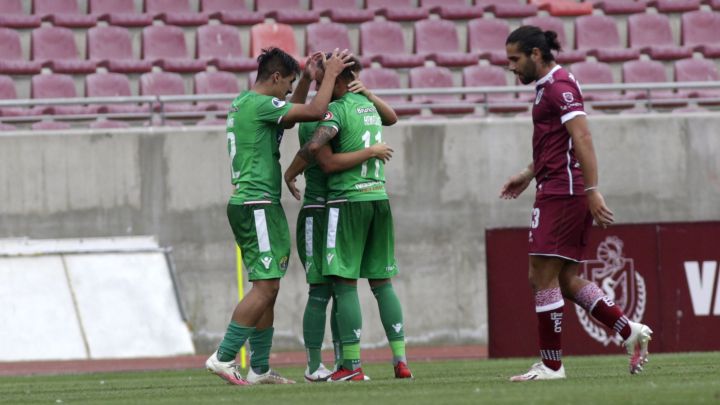 Audax vence a La Serena y se mantiene en Primera División