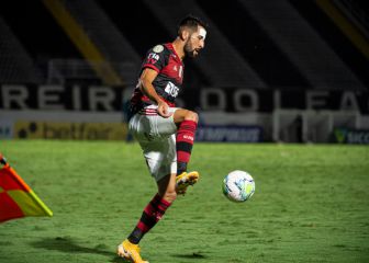 Mauricio Isla, a un paso de ser campeón en Brasil