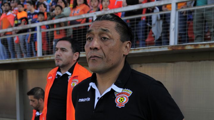 El ex defensa de la U y Católica que ilusiona a Cobreloa