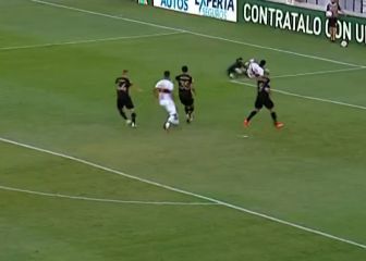 Mena saca aplausos en Racing