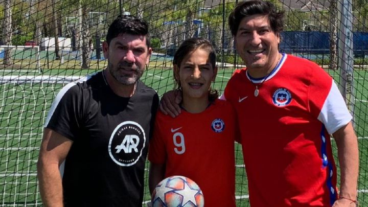 Iván Zamorano compartió varias fotos en sus redes sociales tras un partido con amigos en Miami. Entre ellos, Marcelo Salas y el hijo de 'Bam Bam'.