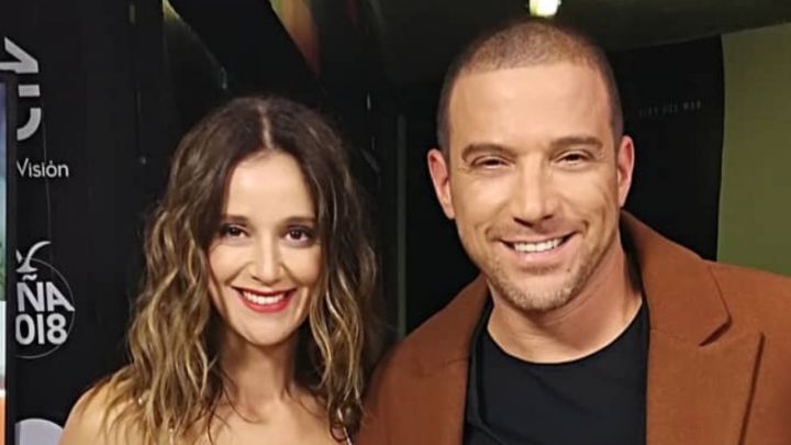El animador de televisión, Julián Elfenbein, terminó su relación de 20 años a fines de 2019, y esta semana habrían revelado uno de los motivos del quiebre del animador.