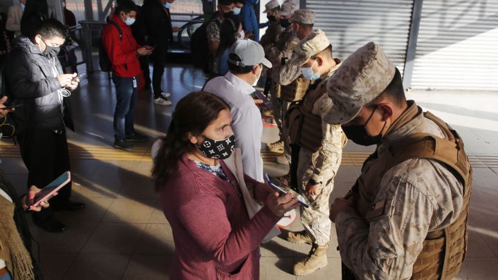 Toque de queda hoy, miércoles 5 de mayo en Chile: horarios, hasta cuándo va y multas por salir