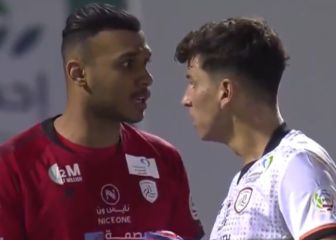 El desafortunado error de Lichnovsky que puso furioso a su portero: ¡hasta se empujaron!