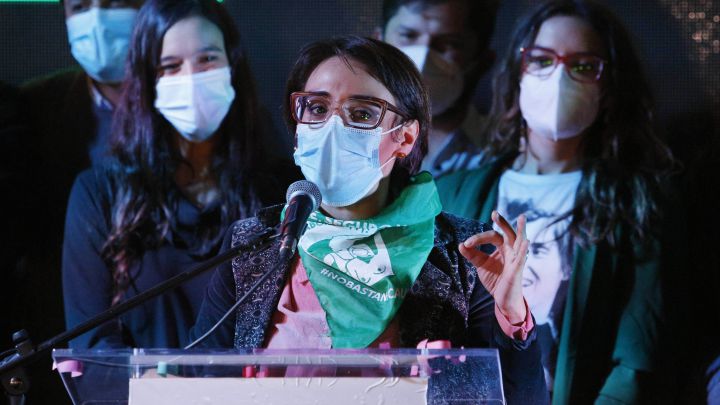 ¿Quién es Karina Oliva, candidata a gobernadora regional?