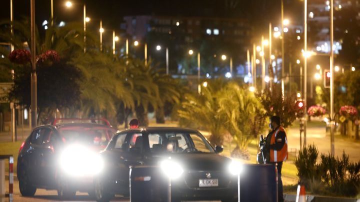 Toque de queda hoy, sábado 19 de junio en Chile: nuevos horarios, hasta cuándo va y multas por salir