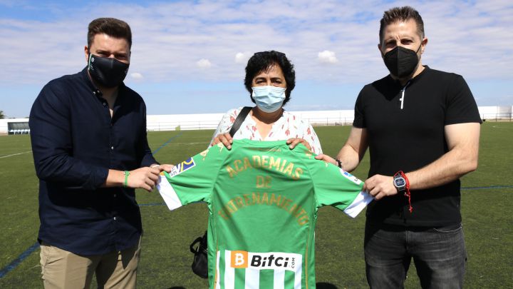 Un ex albo en el Real Betis: "En Colo Colo estaban los mejores jugadores de Chile; aquí es distinto"