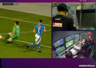 El chascarro del VAR en el fútbol chileno: ¡duró siete minutos!