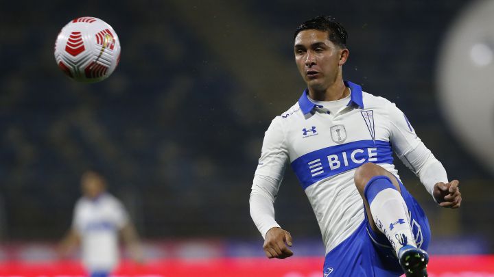 Felipe Gutiérrez: "El fútbol chileno critica mucho a Católica"