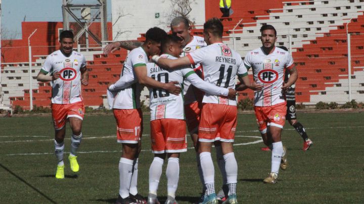 Cobresal ganó con polémica