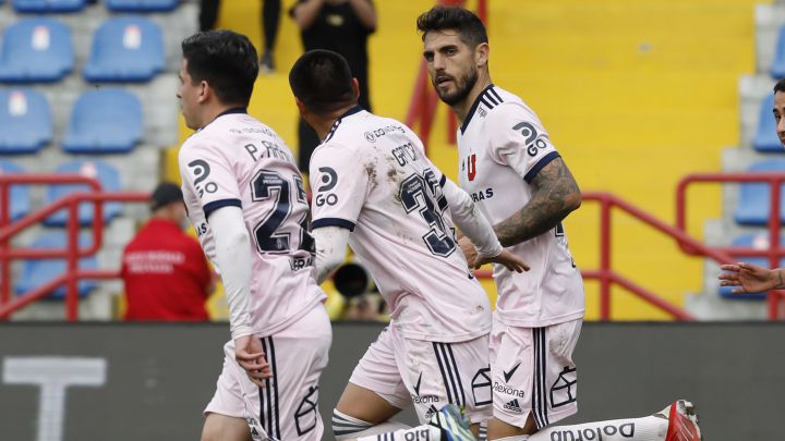 Larrivey aparece y la U rescata un punto ante Huachipato