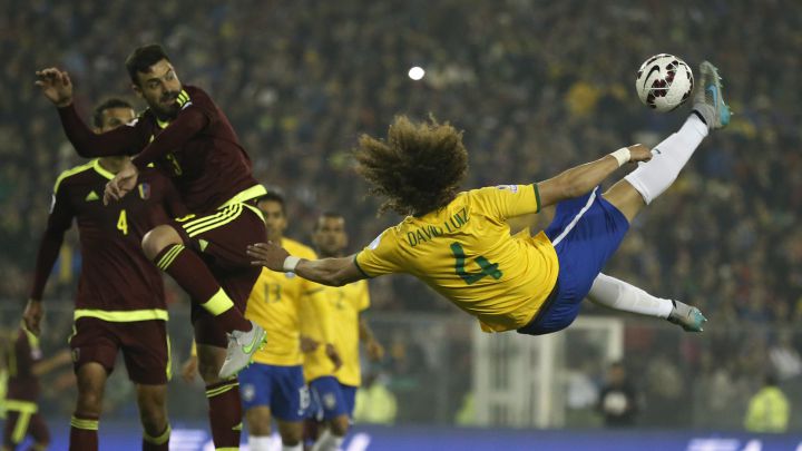 El nuevo compañero de lujo de Mauricio Isla en Brasil