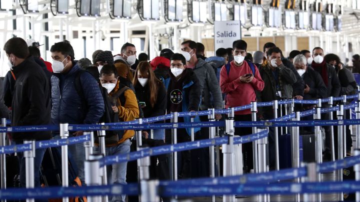 Apertura de fronteras protegidas en Chile: requisitos para viajar y cómo obtener el pase de movilidad para extranjeros