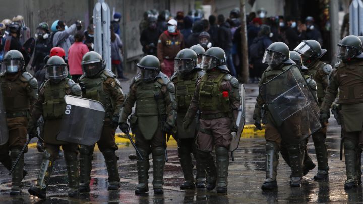 Varios detenidos durante la Parada Militar por manifestaciones cerca del Parque O'Higgins
