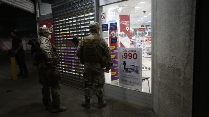 Fin del toque de queda en Chile: cuándo es, qué significa, y qué restricciones siguen vigentes