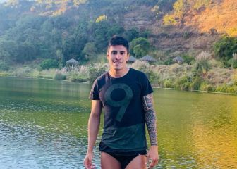 Fue mundialista con la Roja, quedó sin club y hoy triunfa con novedoso emprendimiento