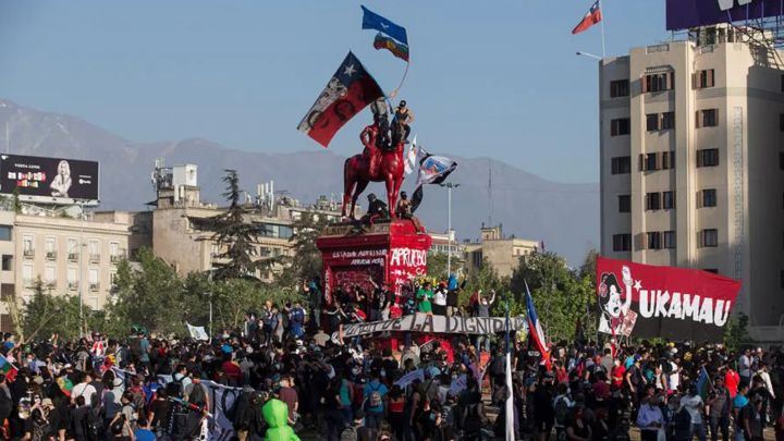 Segundo aniversario estallido social: así ha cambiado Chile en los últimos dos años
