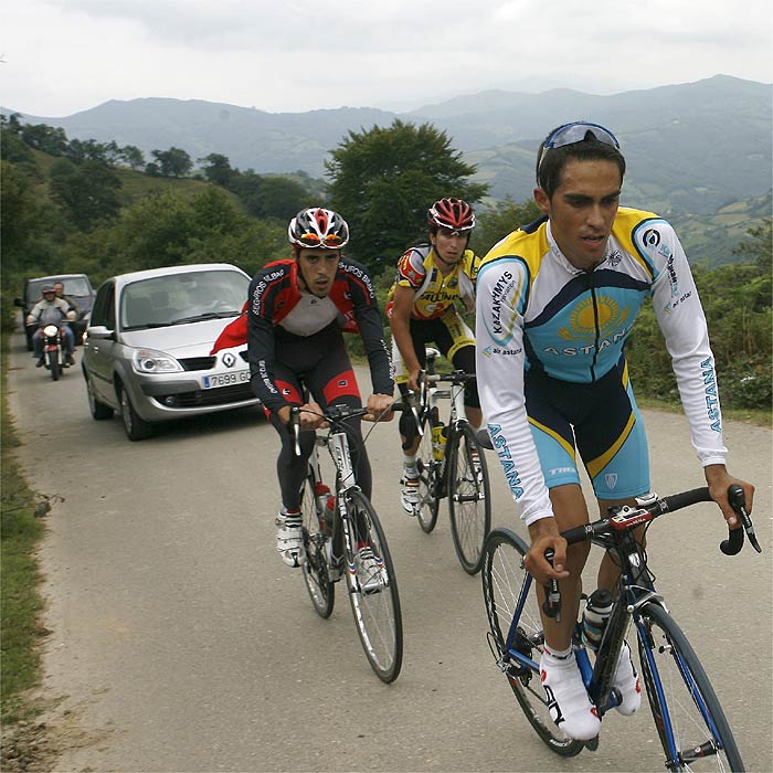 Contador ve "difícil" obtener medalla
