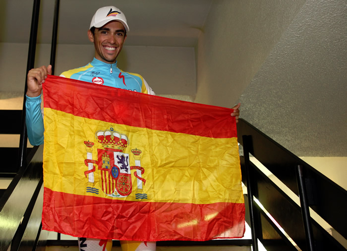 Contador 'juega' en los Alpes y en la gran final