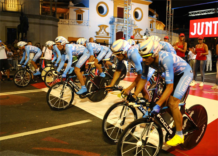 La Vuelta 2011 arrancará  con una crono por equipos