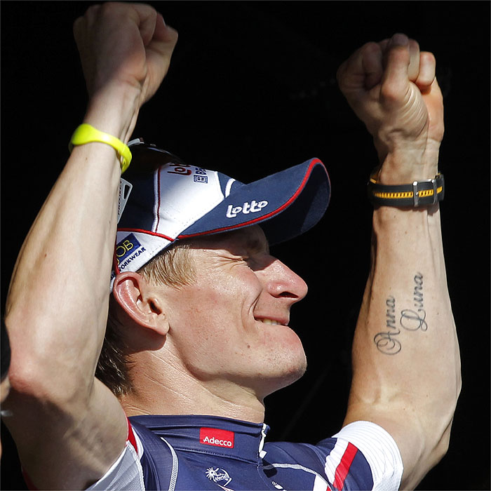 André Greipel gana al sprint la etapa y Cancellara sigue líder