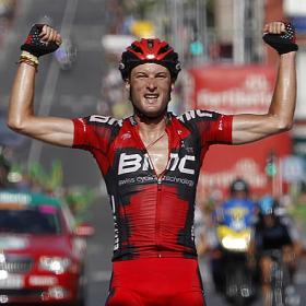 Cummings, colega de Wiggins, logra brillar con luz propia Cummings, colega de Wiggins, logra brillar con luz propia