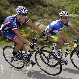 Hamilton acusa a Armstrong de darle EPO en su biografía Hamilton acusa a Armstrong de darle EPO en su biografía