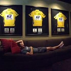 "La foto de Armstrong es una provocación" "La foto de Armstrong es una provocación"