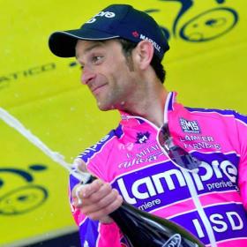 Scarponi, sanción de 3 meses por visitar al doctor Ferrari Scarponi, sanción de 3 meses por visitar al doctor Ferrari