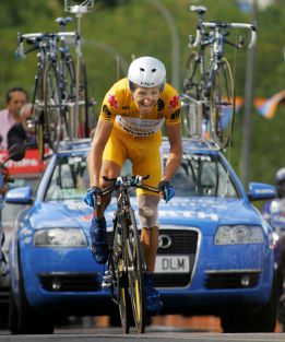 El Tribunal Supremo devuelve a Roberto Heras la Vuelta 2005 El Tribunal Supremo devuelve a Roberto Heras la Vuelta 2005