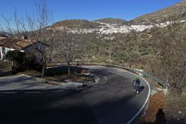 La subida a Haza Llanas es la bomba oculta en Sierra Nevada La subida a Haza Llanas es la bomba oculta en Sierra Nevada