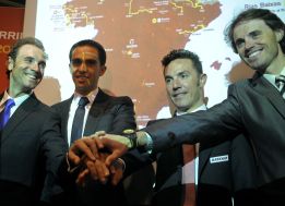 Valverde: "Es una Vuelta muy exigente, para escaladores" Valverde: "Es una Vuelta muy exigente, para escaladores"