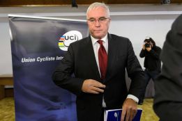 "Armstrong ha confirmado que no confabuló con la UCI" "Armstrong ha confirmado que no confabuló con la UCI"