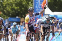 Greipel se impone en la cuarta etapa y Thomas sigue líder Greipel se impone en la cuarta etapa y Thomas sigue líder
