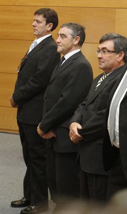 Fuentes se niega a contestar a las acusaciones particulares Fuentes se niega a contestar a las acusaciones particulares