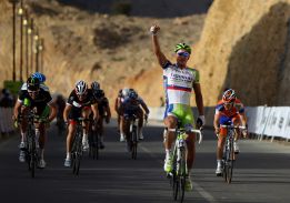 Sagan gana y Schleck acaba una carrera 312 días después Sagan gana y Schleck acaba una carrera 312 días después
