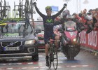 Visconti conquista el Galibier en un día de huelga del pelotón