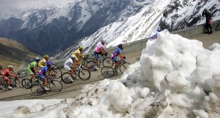 La etapa de montaña de hoy queda anulada por la nieve