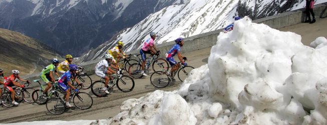 La etapa de montaña de hoy queda anulada por la nieve