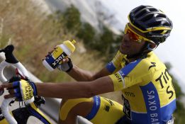 Contador: "Ha sido un día muy tenso y de mucho desgaste"