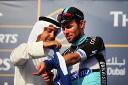 Cavendish empieza lanzado en Dubai: etapa y liderato