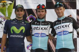 Cavendish se lleva la victoria al batir en el sprint a Lobato