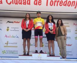 Pedrero gana Torredonjimeno y también se viste de amarillo