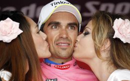 Contador: "El tiempo juega a mi favor y seguimos con el rosa"