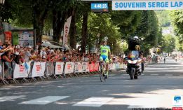 Contador gana la etapa reina y lanza una aviso a Quintana