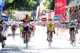 Vigano gana al sprint y Veloso sigue líder en Portugal