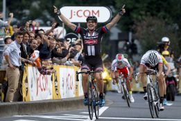 Degenkolb vence en la fiesta del ciclismo en Saitama