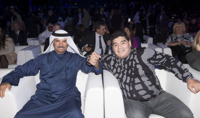 Maradona, amante del ciclismo, estrella invitada en Dubai