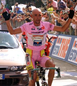 La Gazzetta: la camorra echó a Pantani del Giro de 1999